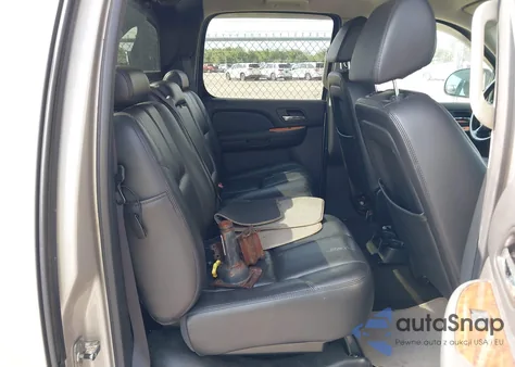 2007 Chevrolet Avalanche 1500 Lt из США, поврежденный, VIN 3GNEC12057G318208